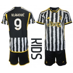 Juventus Dusan Vlahovic #9 Replika Babytøj Hjemmebanesæt Børn 2023-24 Kortærmet (+ Korte bukser)